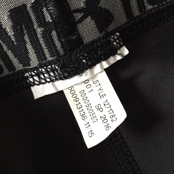 Under Armour Shorts - Picture 6 of 6